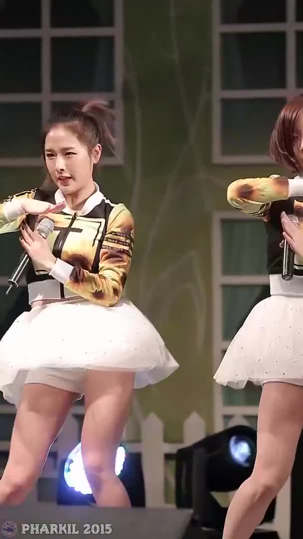 NfNFum.webm