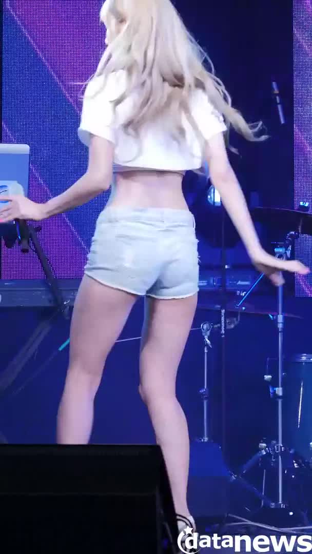 NfcHYT.webm