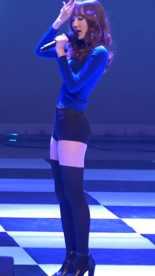 [203][Stellar Minhee Sweater puppies][2v59bh][150208][AcrobaticRemorsefulHellbender]