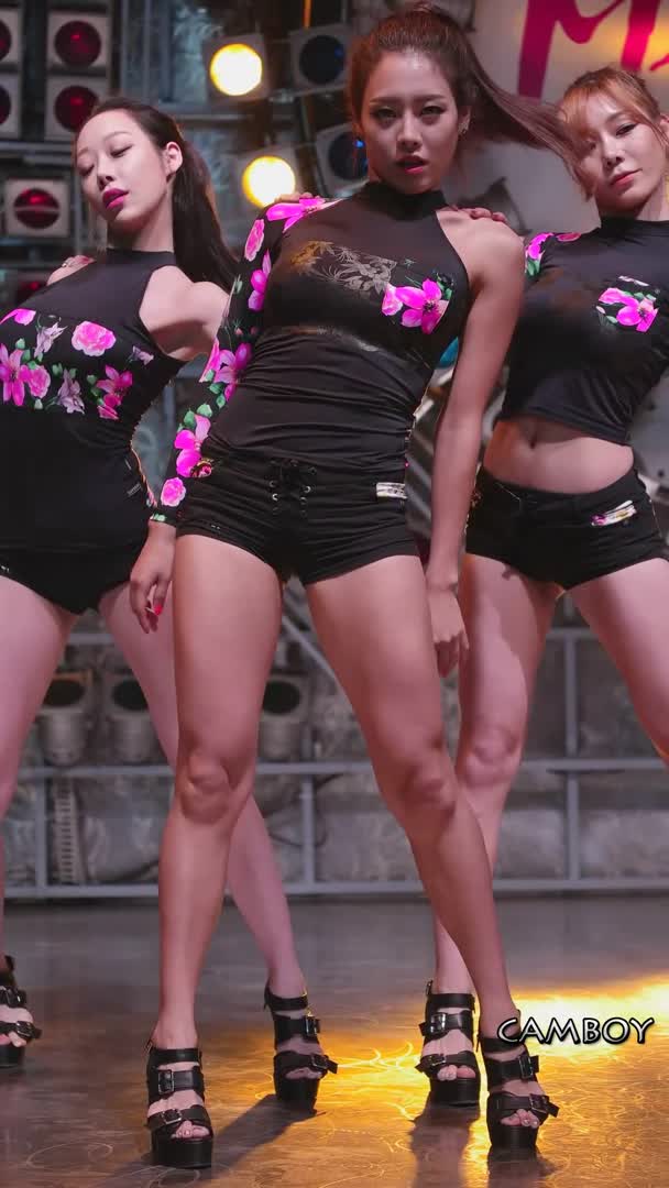 NfxjRe.webm