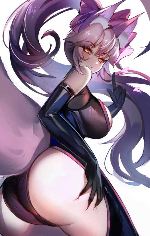  tamamo koyanskaya and koyanskaya fate and 1 more drawn by kuroha rockluo213 1ea731961a81a2eb66e0f3d