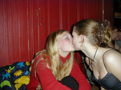 1stkiss01614