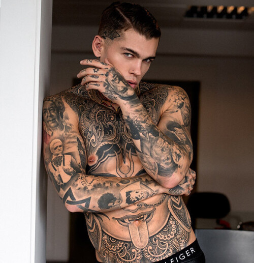 Stephen James