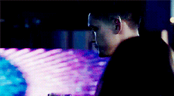 V4GxAo.gif