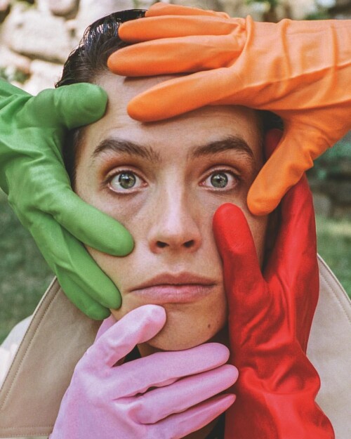GARÇON on Instagram “All hands on deck @colesprouse for #kingkonggarcon by @ccopp #ColeSprouse Avail