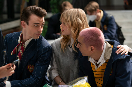 Photograph by Karolina Wojtasik/HBO MaxThomas Doherty, Emily Alyn Lind, Evan MockHBO MAXGossip GirlSeason 1 - Episode 2