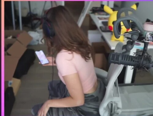YYXpWM.webm
