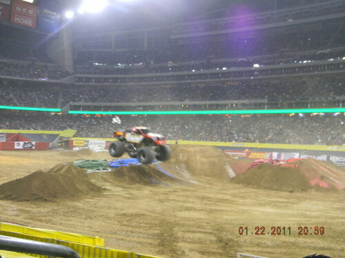 monster jam 2011 01 22 2011 69 5381393380 o