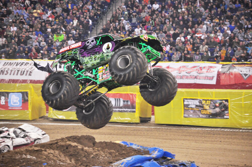 grave digger 15 5408517590 o
