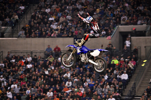 moto 13 5407884564 o