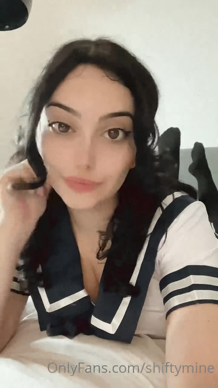 b2A0S5.webm