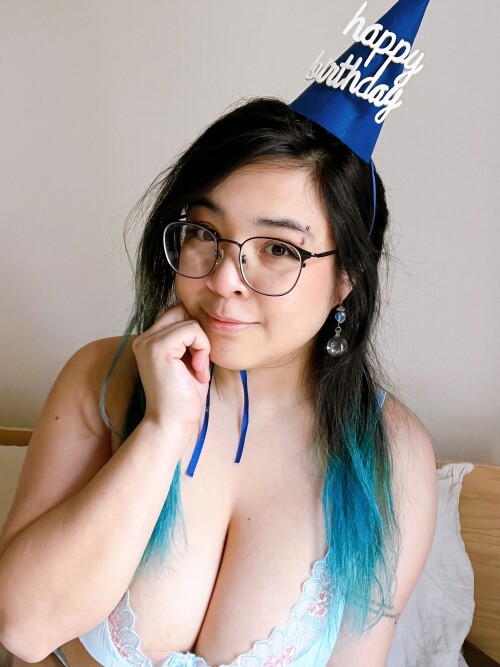 c7F3E9.jpg