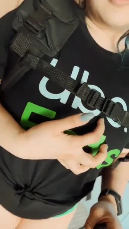 c7UQb3.mp4