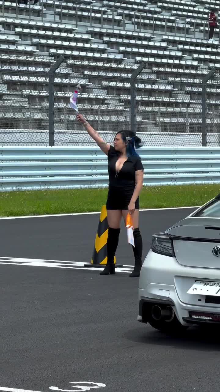 c7cI2Q.mp4