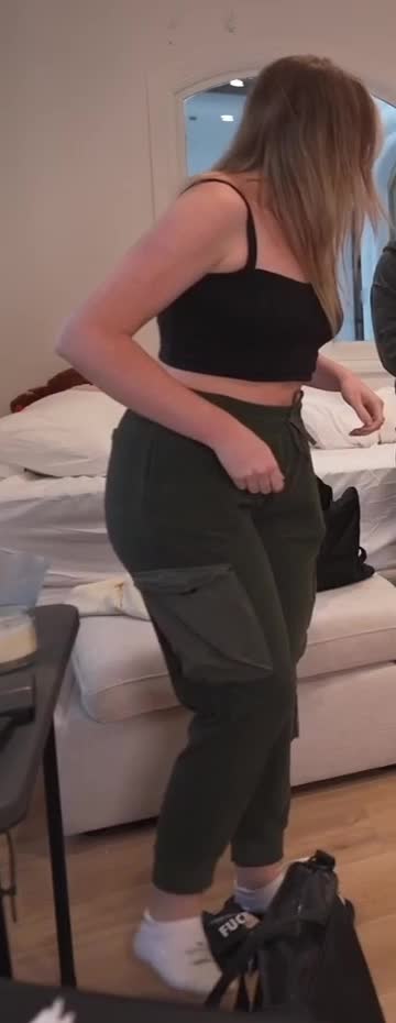 ccQdX0.mp4