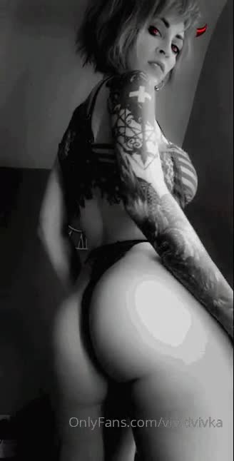 fFjA8M.webm