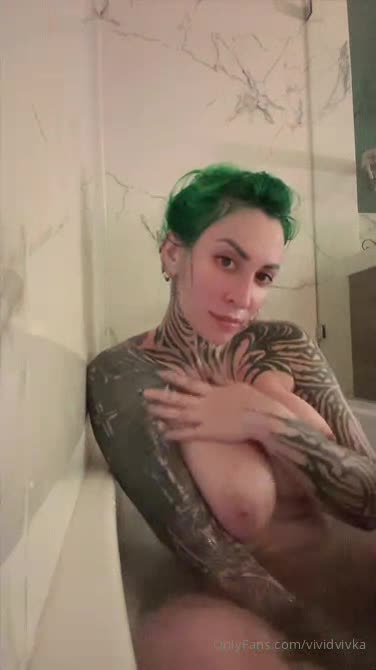 fFjYvQ.webm