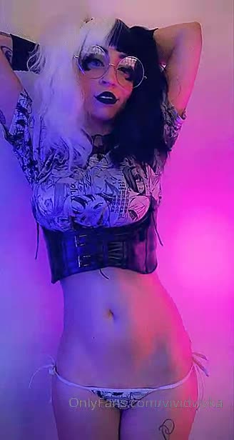 fFjlc3.webm
