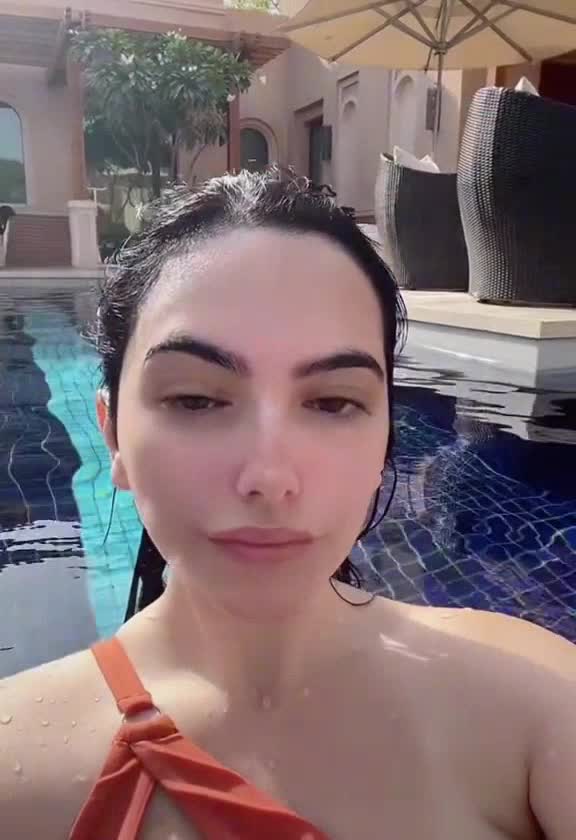 fkx7ID.mp4