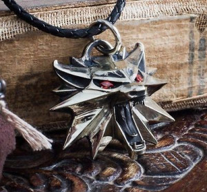 The Witcher 3 Geralt medallion Wolf head necklace