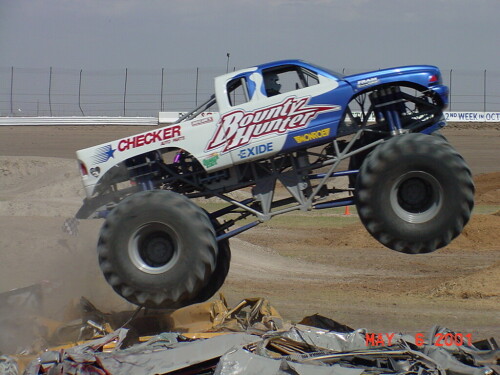 monstruck05060121