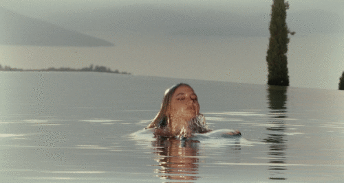 kmV4yb.gif