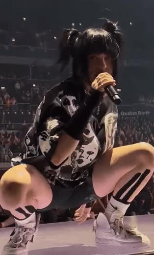 lbLF8m.webm