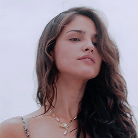 nq9yAv.gif