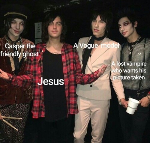 qFF7RC.jpeg