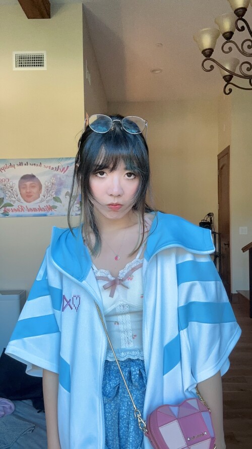 uNAOQQ.jpg