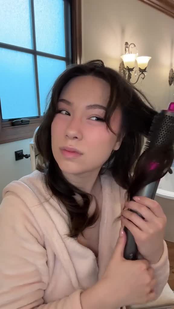 uUM4Ur.mp4