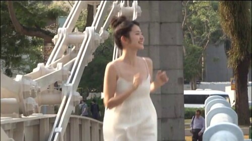 Airi Suzuki 218