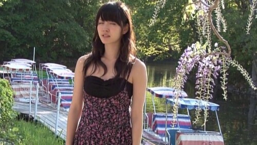 Airi Suzuki 330