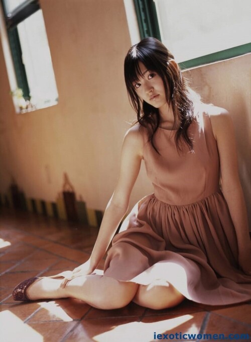 Airi Suzuki 1140