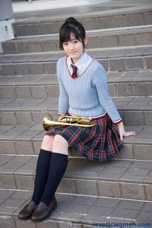 Airi Suzuki 1581