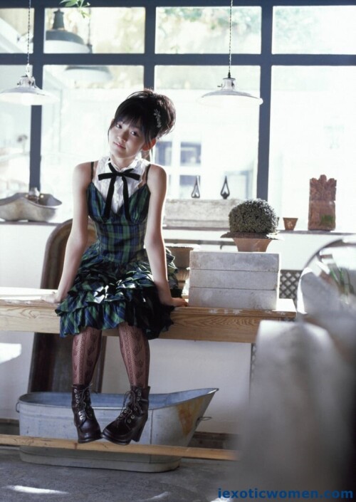 Airi Suzuki 1285