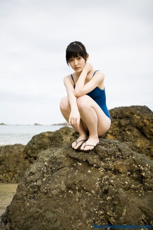 Airi Suzuki 1423