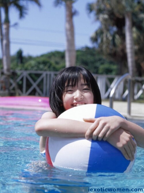 Airi Suzuki 1217