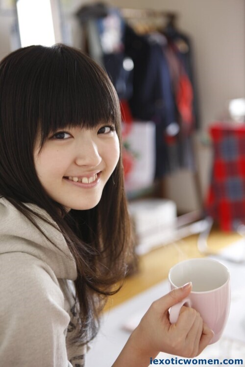 Airi Suzuki 1211