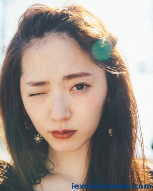 Airi Suzuki 933