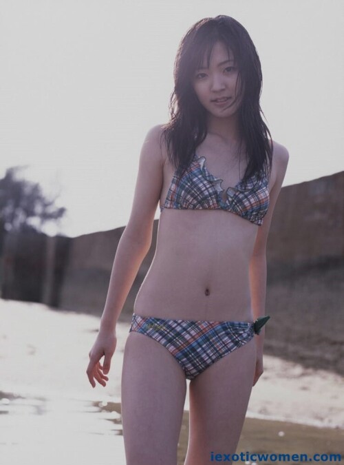 Airi Suzuki 951