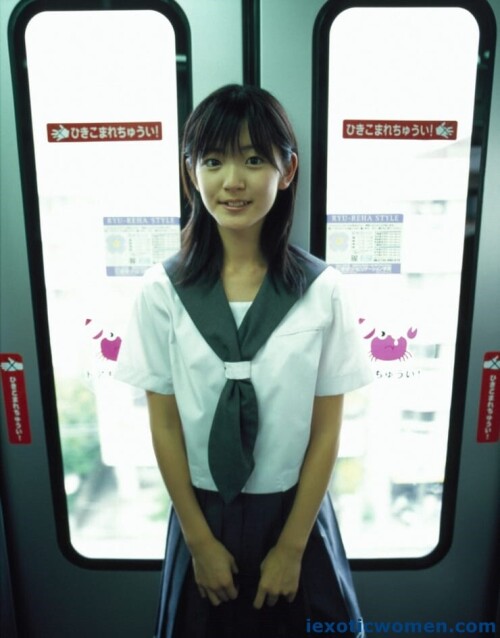Airi Suzuki 1013