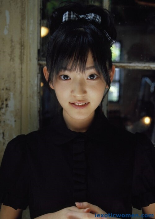 Airi Suzuki 977