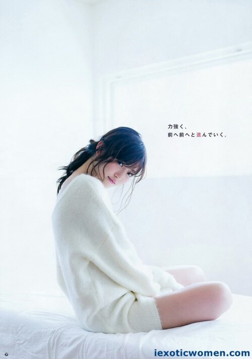 Airi Suzuki 1042
