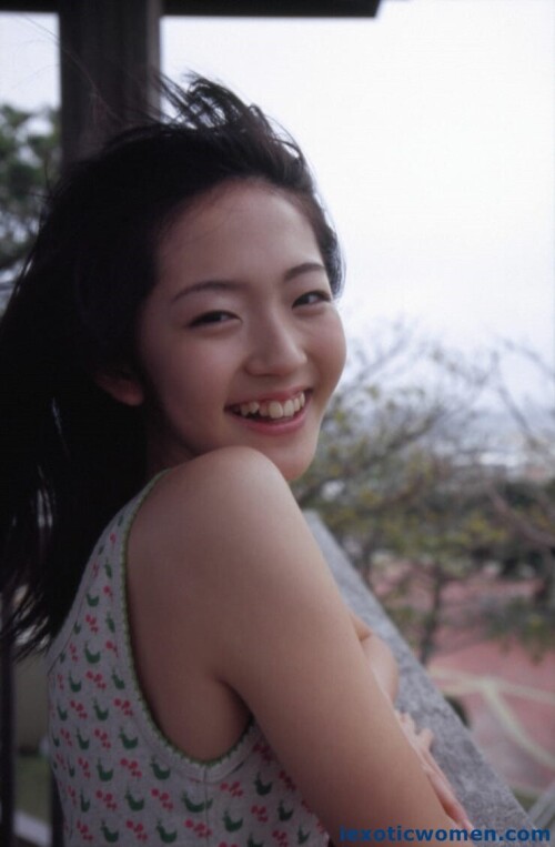 Airi Suzuki 1058