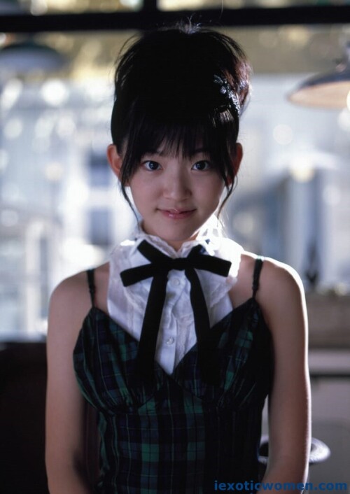 Airi Suzuki 1082