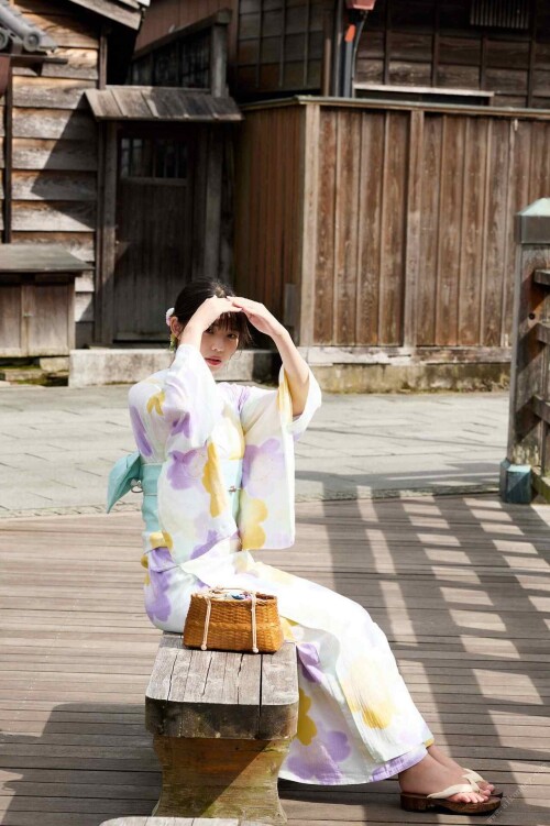 Hina Kikuchi 1633 1