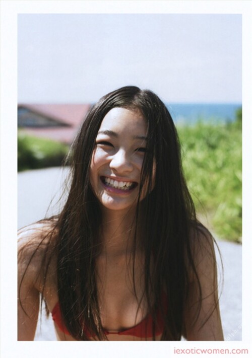 Rika Adachi 667