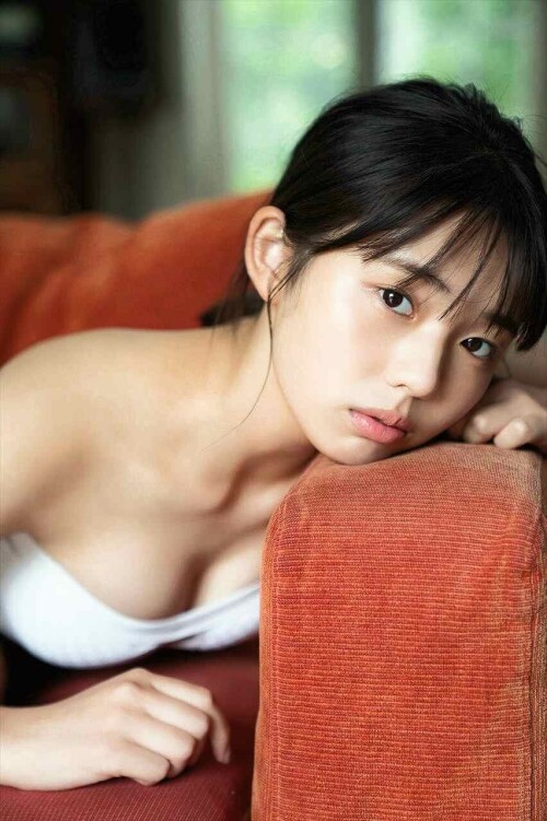Hina Kikuchi 1063