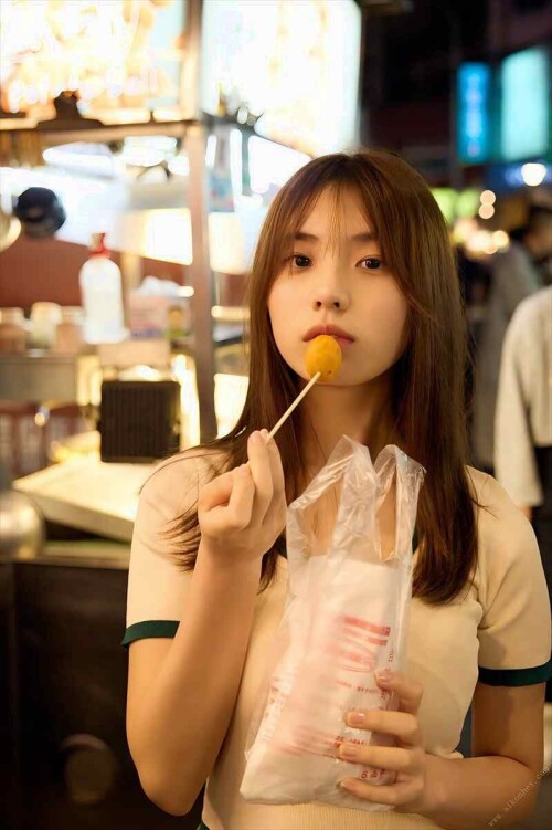 Hina Kikuchi 967